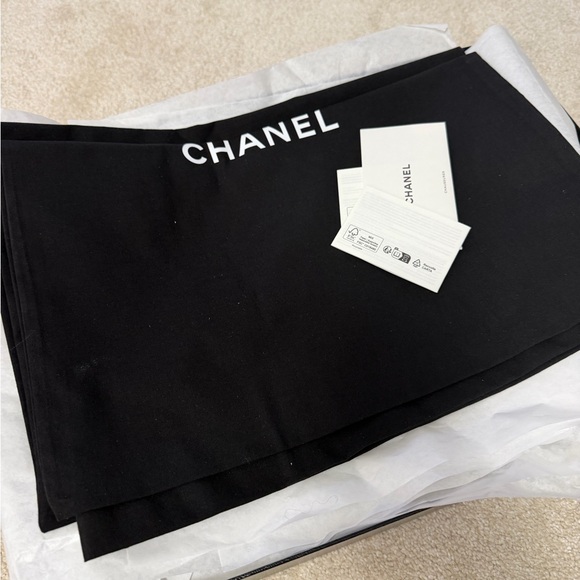 CHANEL beige and white CC Rain Boots - Picture 11 of 12